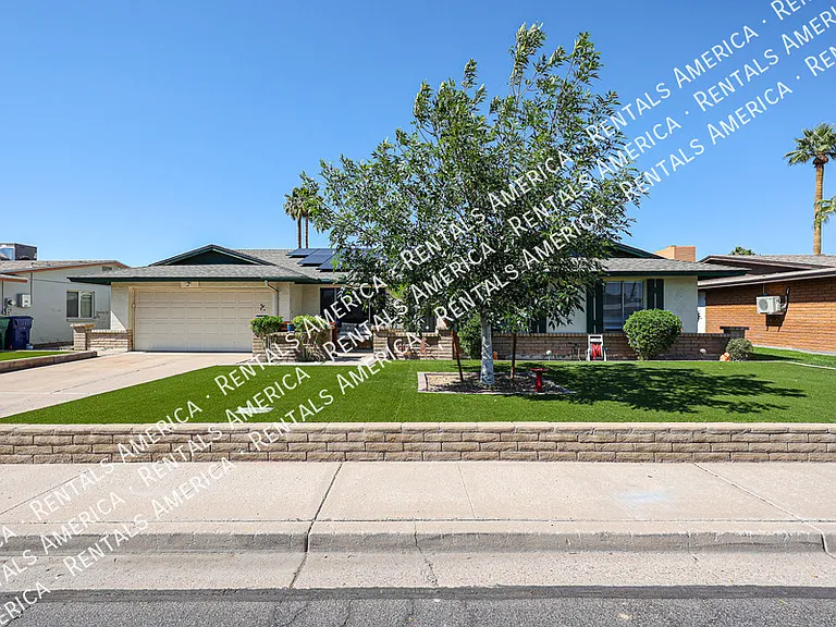 2466 W Onza Ave — Photo 2