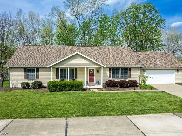 261 Brooktree Dr, Parkersburg, WV 26101