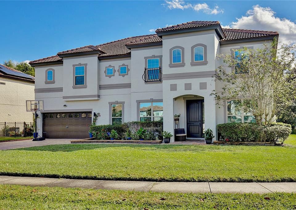1st image of 450 TERRAVISTA PLACE