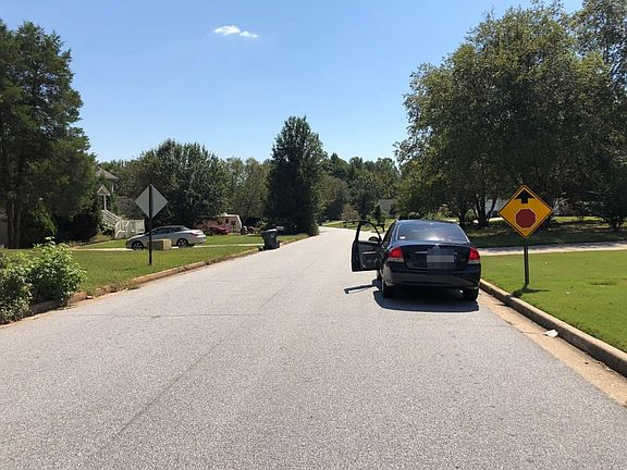 5th image of 2380 Huntington Dr