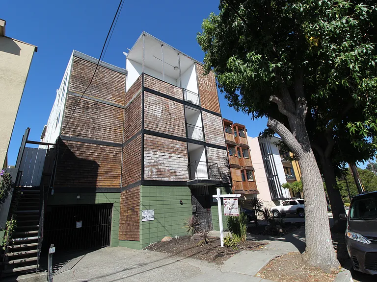 339 Lester Ave #5 — Photo 1