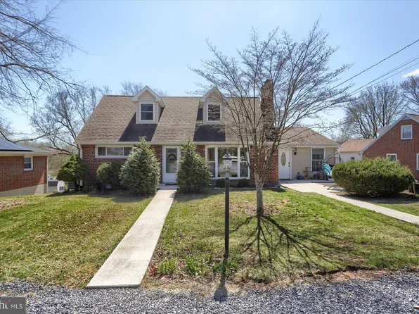 6319 Blue Flag Ave, Harrisburg, PA 17112