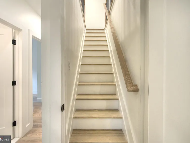 123 Park Ave — Photo 21