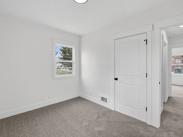 367 McCormack St — Photo 13
