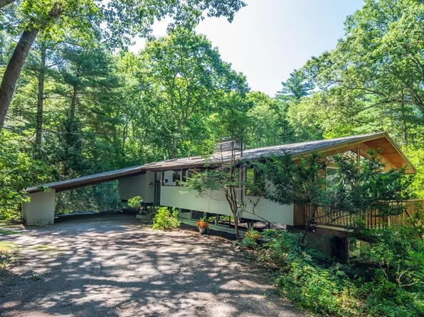 20 Stonehedge Rd, Lincoln, MA 01773
