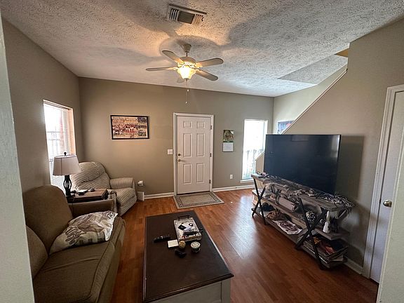 2nd image of 313 E Lampkin St #3 & 4