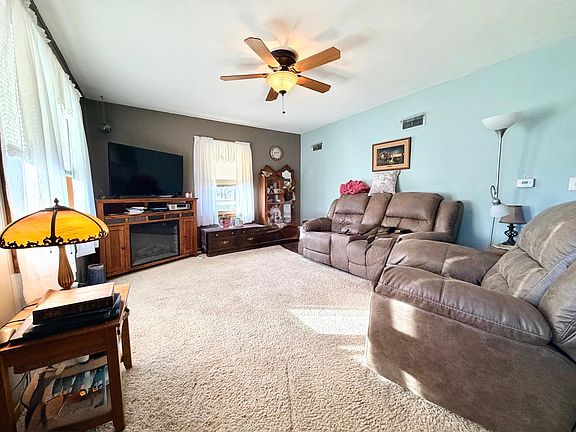 5th image of 1015 Fredrick Ave