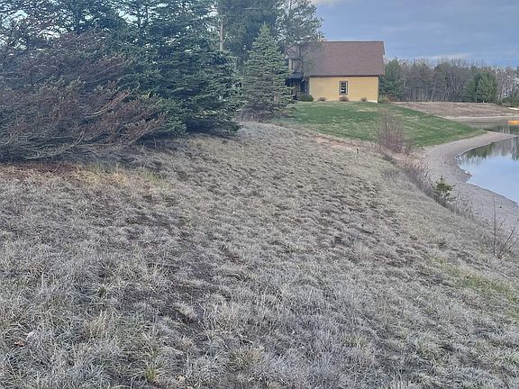 4th image of W5493 Windcrest Ct