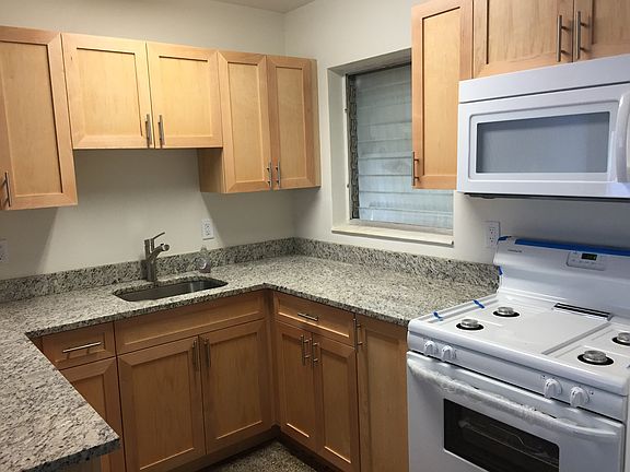 2nd image of 3355 Ocean Pkwy