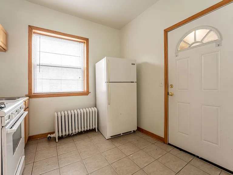 2618 W Gunnison St #3 — Photo 6