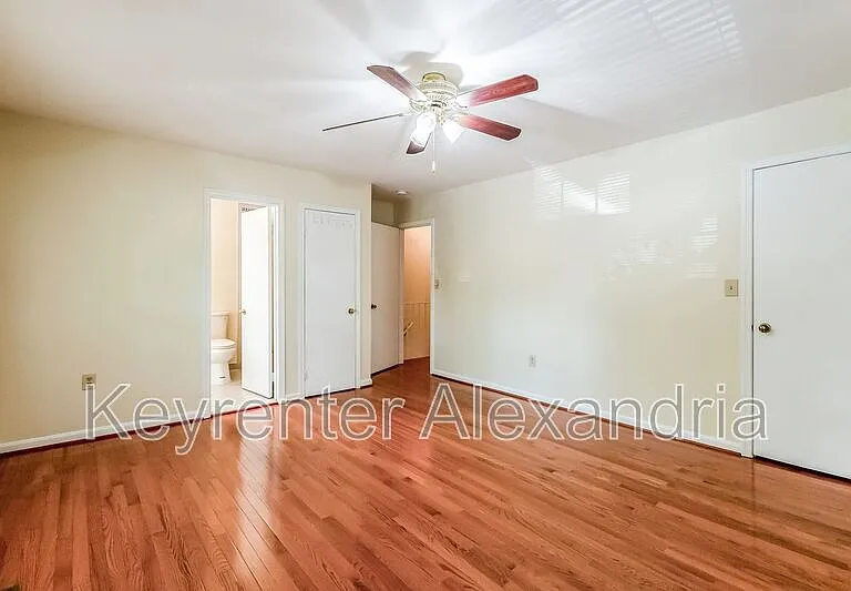 8239 Doctor Craik Ct — Photo 11