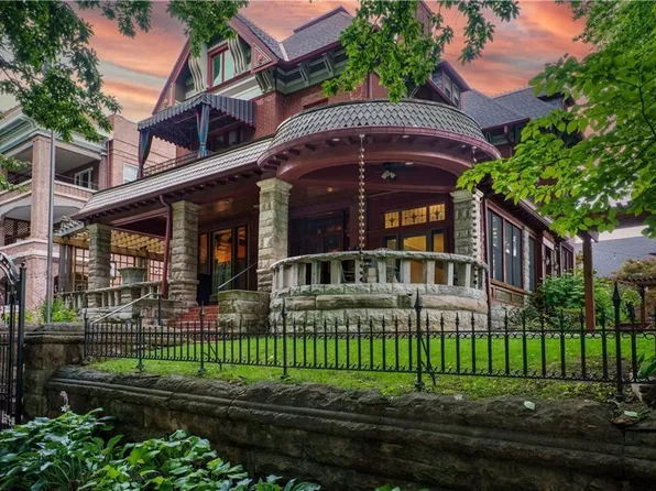 425 Gladstone Blvd, Kansas City, MO 64124