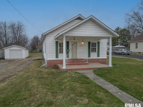 1008 N Van Buren St, Marion, IL 62959