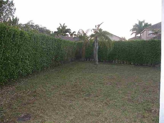 5th image of 1217 Canary Island Dr