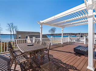 8 Melbourn Rd, Warwick, RI 02886