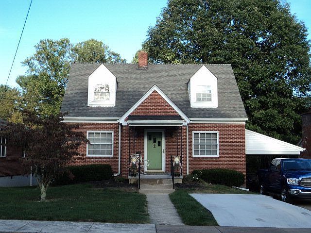 1st image of 1021 Woodlawn Ave