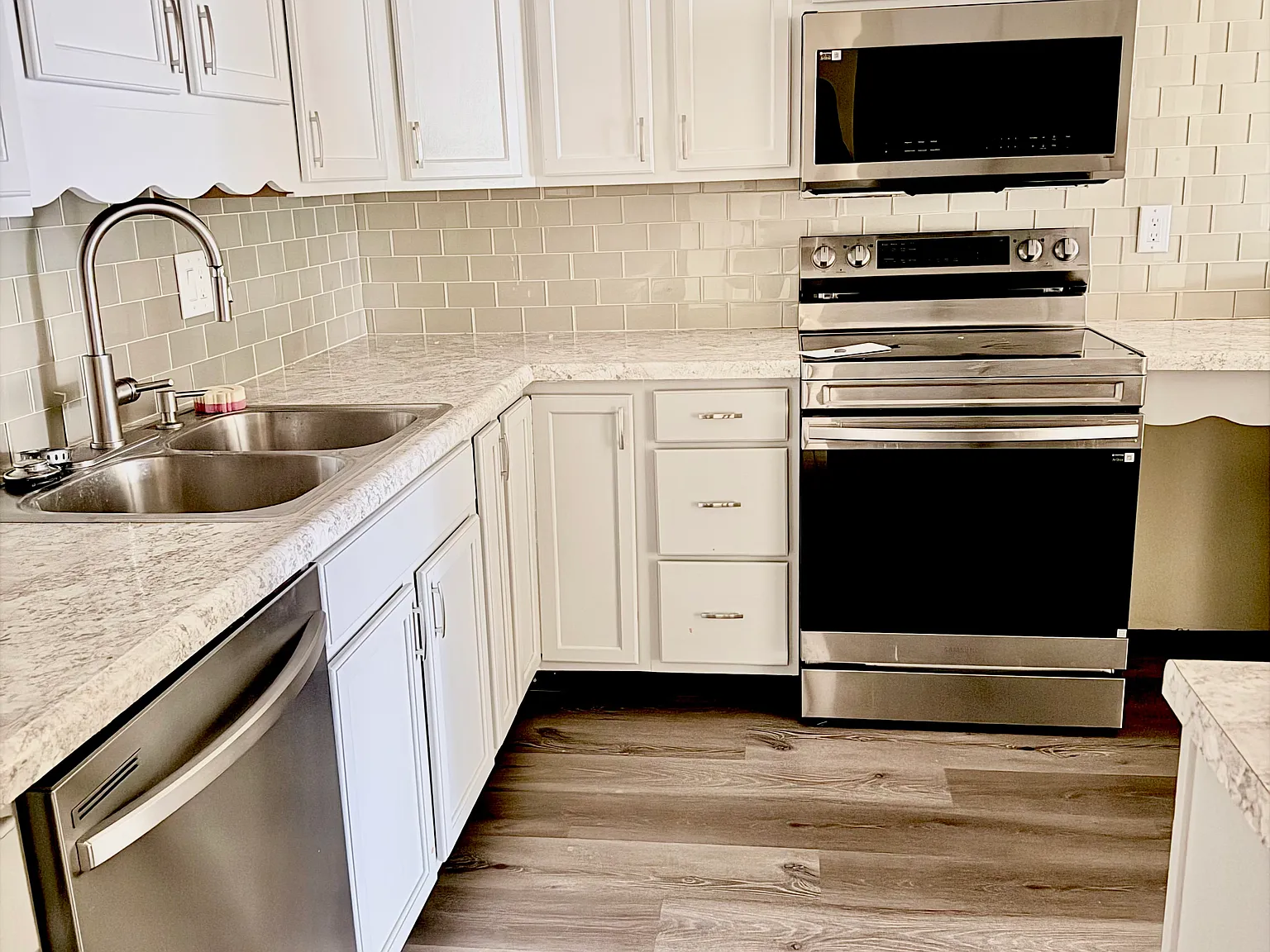 2 bed, 1200 sqft, $1,650 — Photo 1