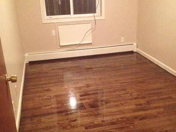 5th image of 1067 Jefferson Ave #1