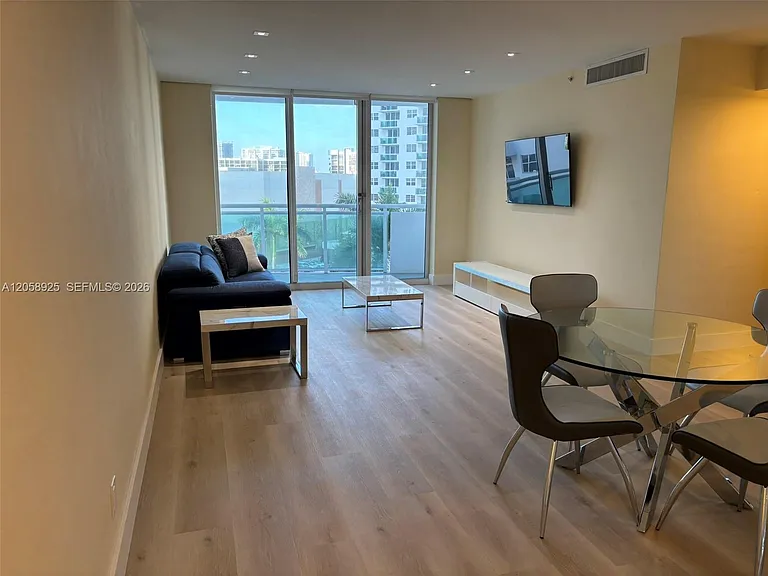 3001 S Ocean Dr #639 — Photo 4
