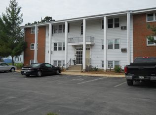 710 Whitman St APT 303, Belvidere, IL 61008