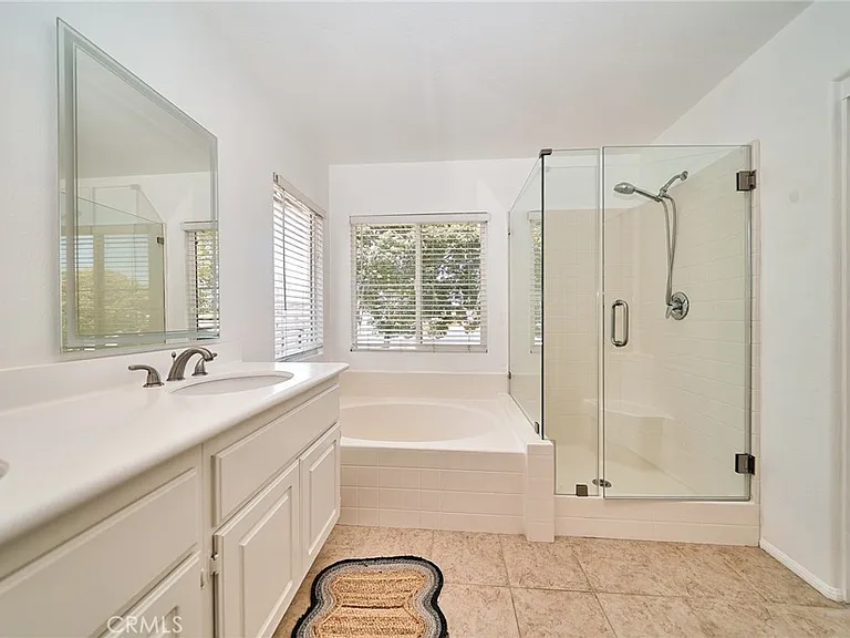 6377 Peach Ave — Photo 25