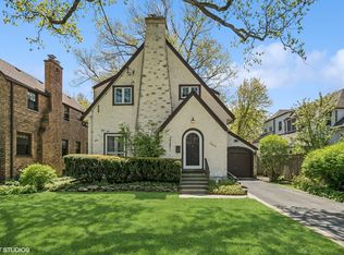 1442 Asbury Ave, Winnetka, IL 60093