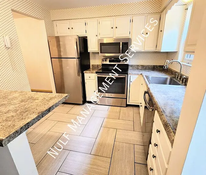 904 Sewickley Heights Dr — Photo 1