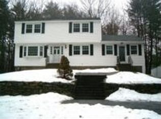 30 Wedgewood Rd, Tewksbury, MA 01876