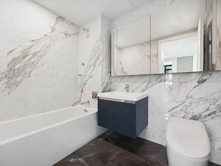 38-20 Parsons Blvd #710 — Photo 25