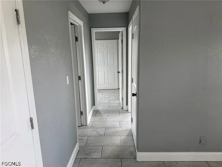 703 Joel Blvd — Photo 16