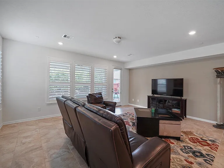10003 Cimarron Canyon Ln — Photo 15
