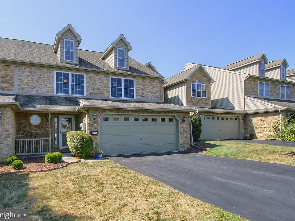 1st image of 2875 Oakwood Dr