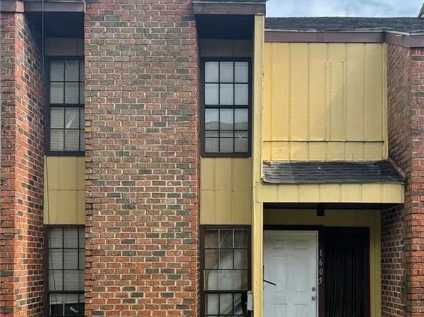1605 Chimney Wood Ln, New Orleans, LA 70126
