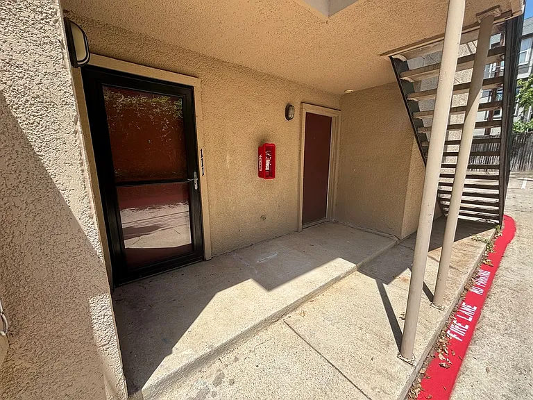 4044 Buena Vista St #111 — Photo 18