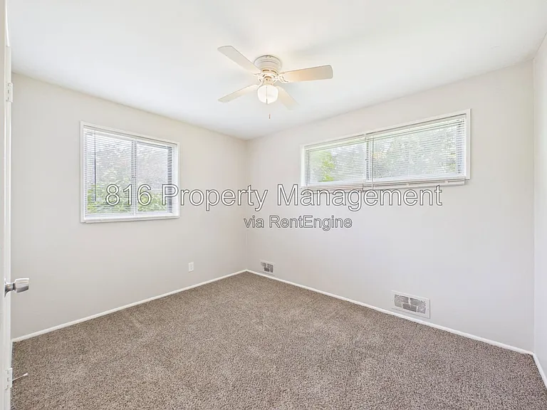 8511 Crystal Ave — Photo 19