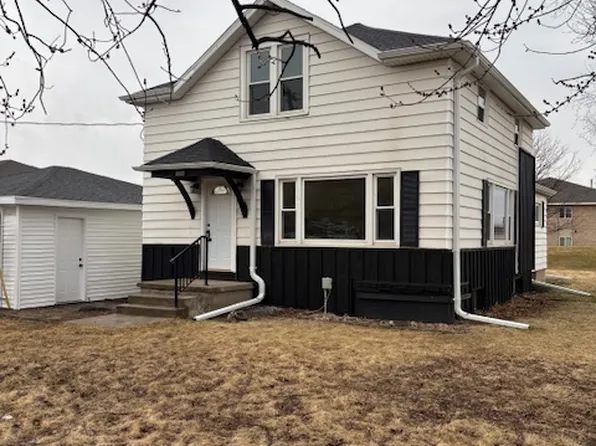 2004 Holland Rd, Appleton, WI 54911