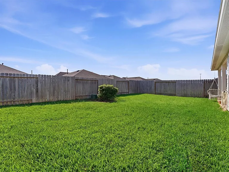 3815 Haydon Ridge Ln — Photo 20