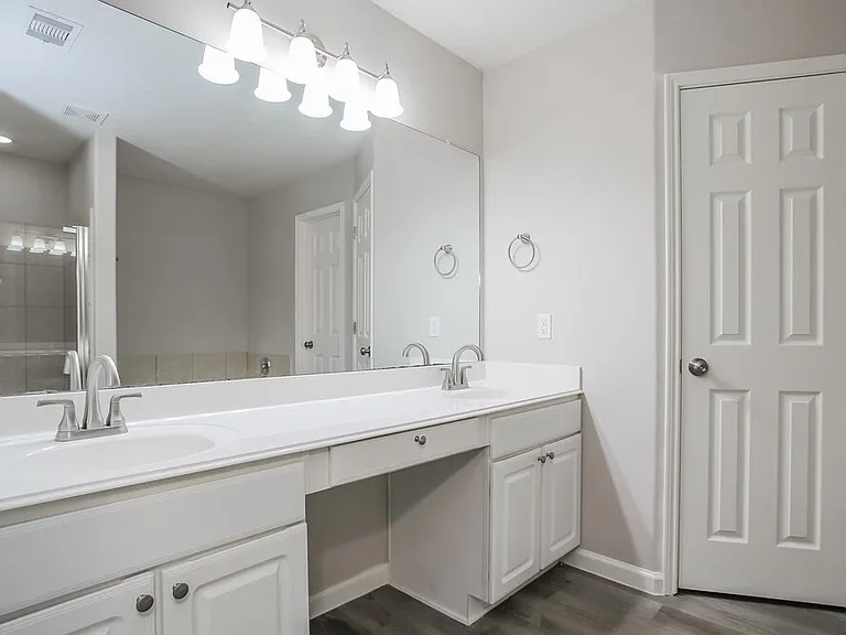 4843 Fair Oak Dale Ln — Photo 11