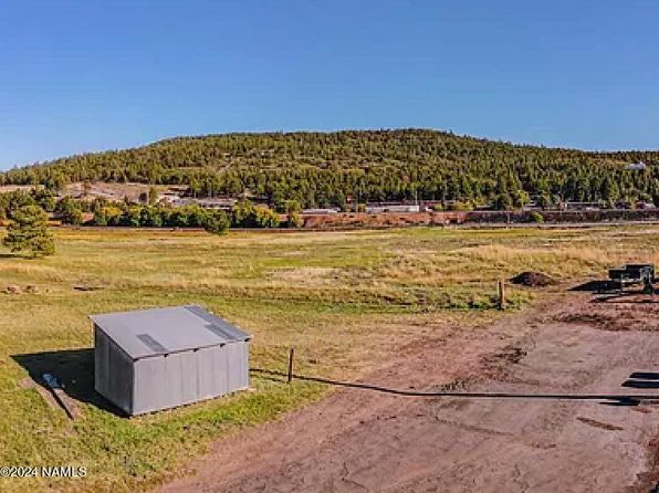 410 N Locust St #18, Williams, AZ 86046