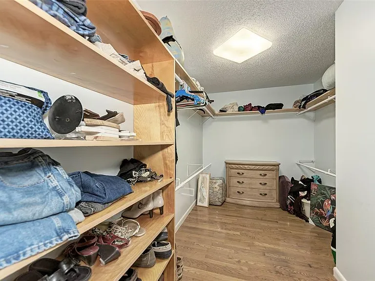 3126 Meadow Run Dr — Photo 30
