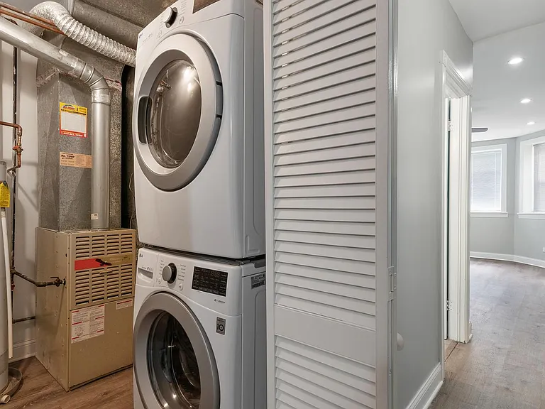 in-unit laundry