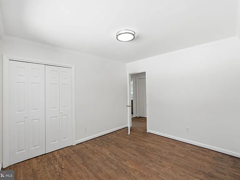 9831 Singleton Dr — Photo 25