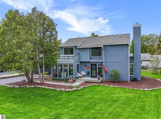 511 Birchwood Ave, Traverse City, MI 49686