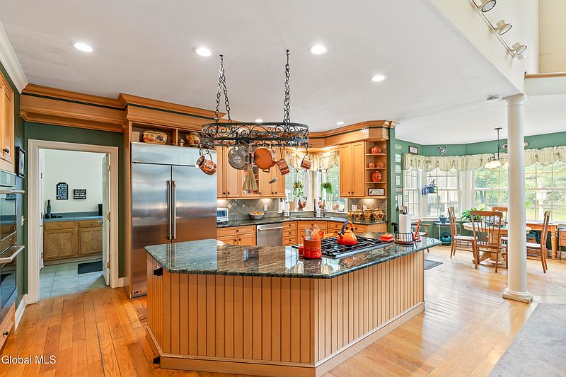 5th image of 31 Briarhurst Drive
