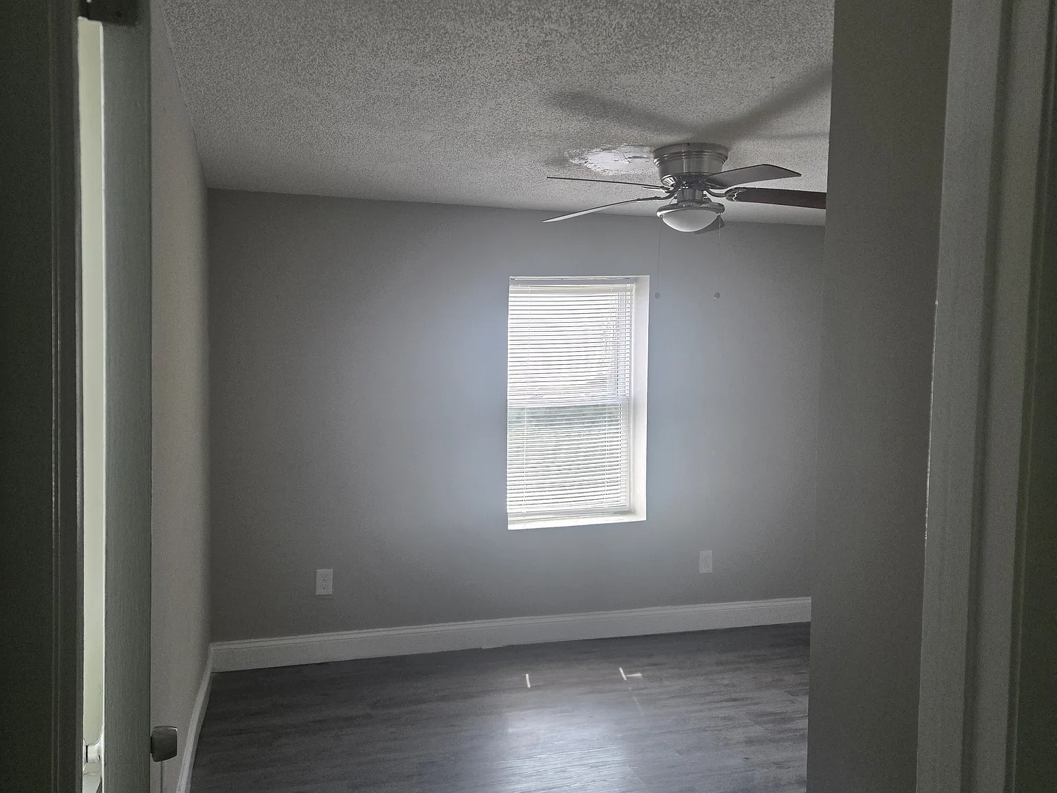 2 bed, 1100 sqft, $1,900 — Photo 4