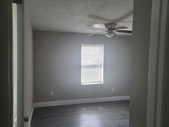 4th image of 2647 Boone St
