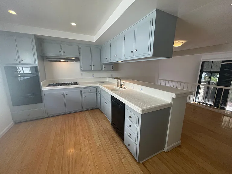 4723 S La Villa Marina #D — Photo 12