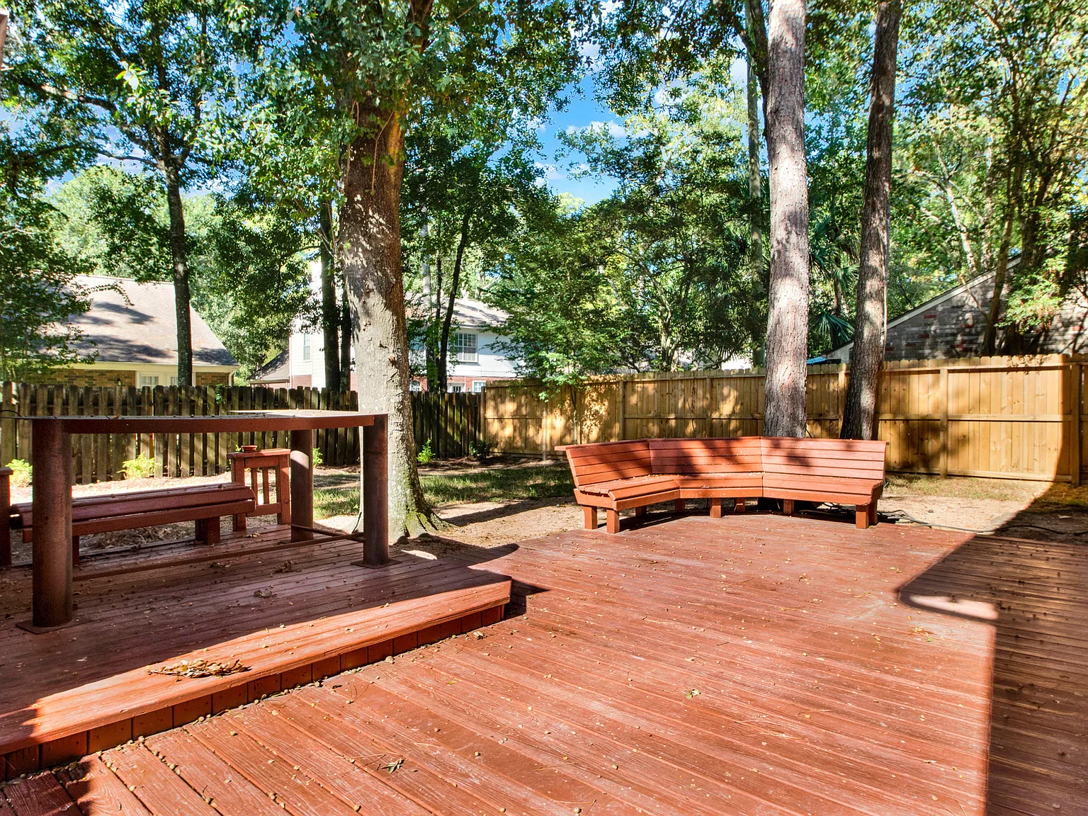 4 bed, 2.5 bath, 2000 sqft, $2,700 — Photo 3