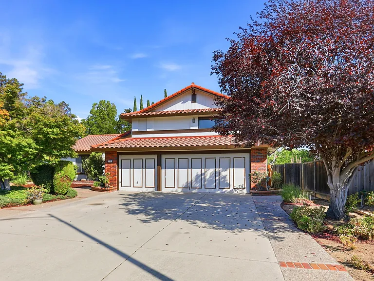 1135 Quail Ridge Ct — Photo 2