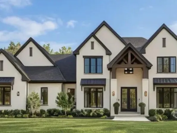 15 Babler Ln, Saint Louis, MO 63124